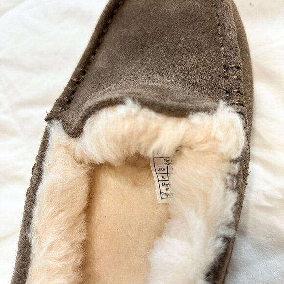 NWOB UGG Ansley Espresso Suede Shearling Moccasin Slippers Women’s Size 6 - Picture 10 of 10